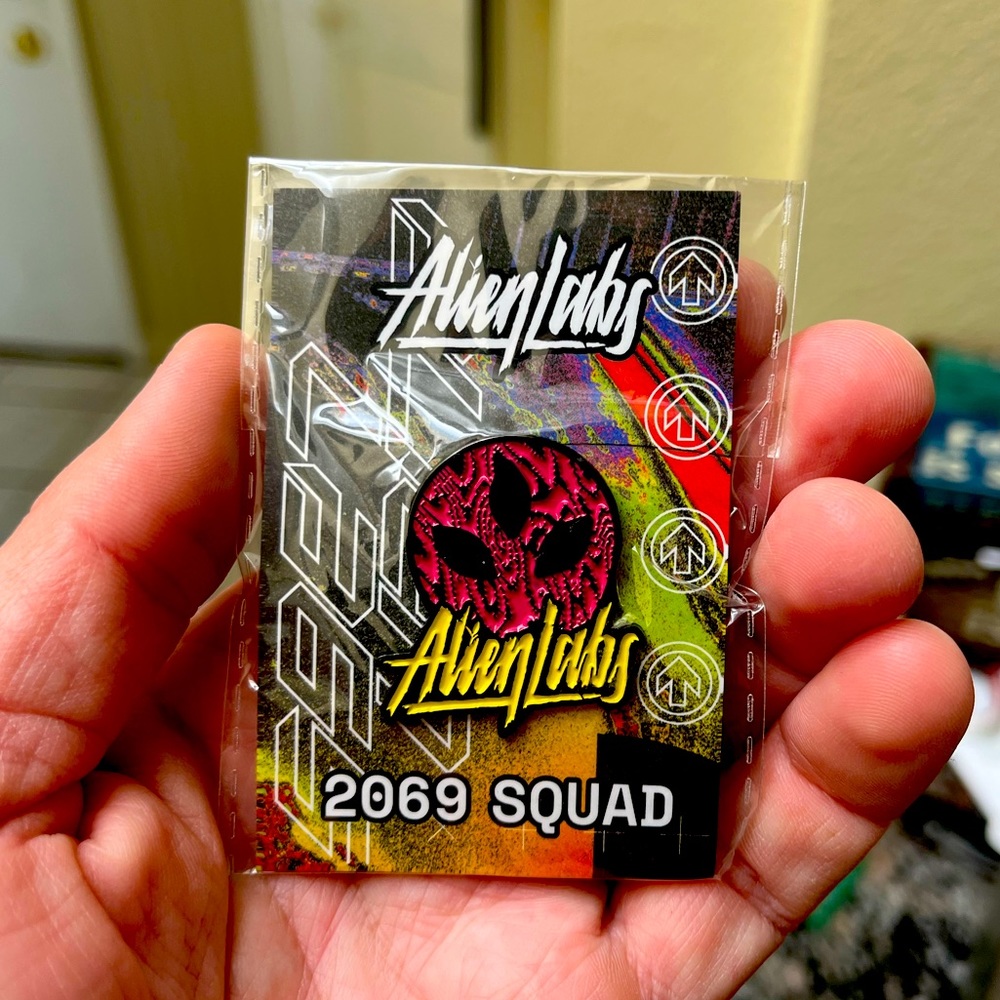 Alien Labs Pin